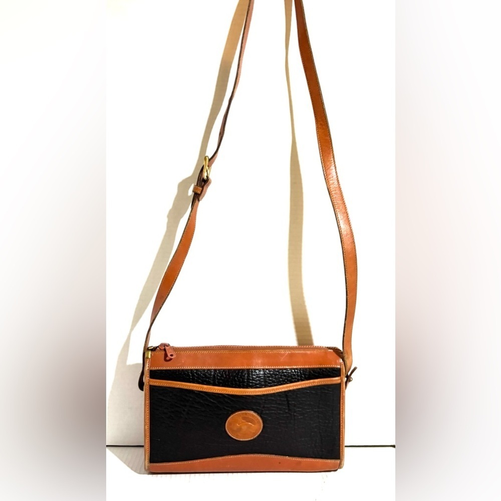 Dooney bourke vintage Elegant Black and Brown Leather Shoulder Bag